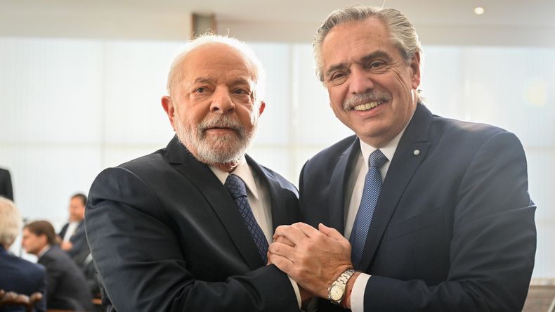 Ingreso de Argentina a los BRICS: Lula da Silva le dio la bienvenida al país.