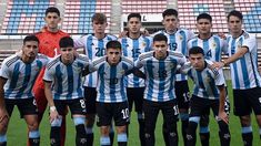 Este jugador tuvo varias convocatorias a la Selección argentina juvenil. Este jugador tuvo varias convocatorias a la Selección argentina juvenil.