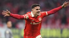 Bustos, de 28 años, es hincha confeso de River. Bustos, de 28 años, es hincha confeso de River.