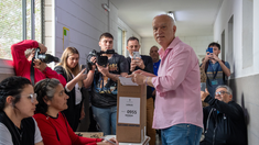 Grindetti aseguró que hay mucha grente en la calle.