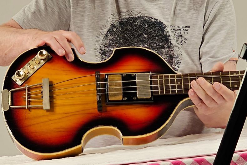 El legendario instrumento con el que Paul McCartney grabó varios clásicos de los Beatles.