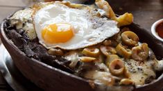 Está en Parque Patricios: el bodegón barato de Buenos Aires que ofrece un menú interminable. Está en Parque Patricios: el bodegón barato de Buenos Aires que ofrece un menú interminable.