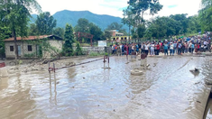 Inundaciones fatales en Nepal: más de 330 muertos.