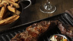 La carta de Don Zoilo ofrece de todo, pero la carne siempre es la protagonista absoluta. La carta de Don Zoilo ofrece de todo, pero la carne siempre es la protagonista absoluta.