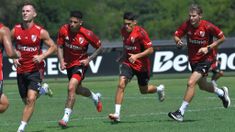 Es la cuarta vez que River elige San Martín de los Andes para su pretemporada. Es la cuarta vez que River elige San Martín de los Andes para su pretemporada.