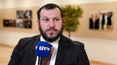 Amichai Eliyahu, ministro de Patrimonio israelí, fue suspendido tras plantear que arrojar una bomba atómica sobre la Franja de Gaza es una opción. Amichai Eliyahu, ministro de Patrimonio israelí, fue suspendido tras plantear que arrojar una bomba atómica sobre la Franja de Gaza es una opción.