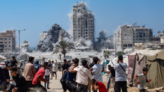 Los tanques israelíes avanzan hacia el centro de la Ciudad de Gaza. Los tanques israelíes avanzan hacia el centro de la Ciudad de Gaza.