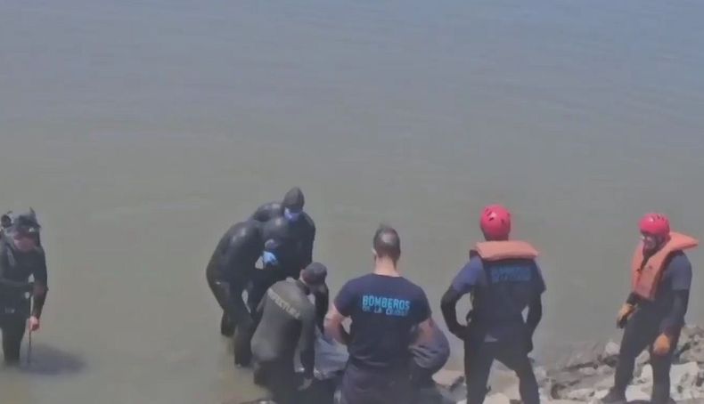 Costanera: murió el hombre que se tiró a nadar en el Río de la Plata con 4 menores