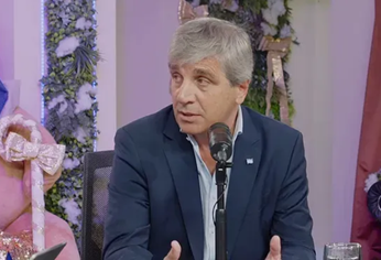Luis Caputo defendió el nuevo esquema de bandas con techo modificándose al ritmo de la inflación.