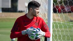 Agustín Rossi en su primera práctica. Agustín Rossi en su primera práctica.