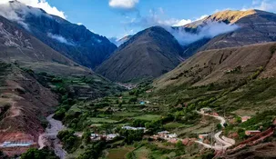 Un pueblo soñado en Salta. Un pueblo soñado en Salta.