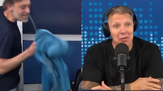 Video: la fuerte pelea al aire con insultos y gritos entre Alejandro Fantino y un panelista. Video: la fuerte pelea al aire con insultos y gritos entre Alejandro Fantino y un panelista.