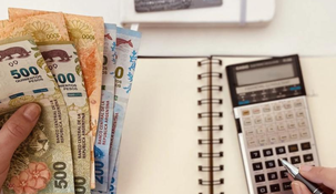 Una inversión de $1.200.000 a 30 días permite calcular cuánto dinero se puede obtener en intereses durante noviembre de 2026.