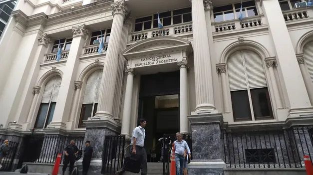 El Banco Central cortó su racha alcista.