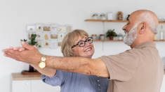 Los jubilados recibirán un bono de $37.000 hasta noviembre. Los jubilados recibirán un bono de $37.000 hasta noviembre.