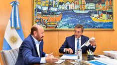 Sergio Massa y Gildo Insfrán se reunieron para avanzar con el financiamiento del acueducto entre Clorinda y Villa General Güemes. Sergio Massa y Gildo Insfrán se reunieron para avanzar con el financiamiento del acueducto entre Clorinda y Villa General Güemes.