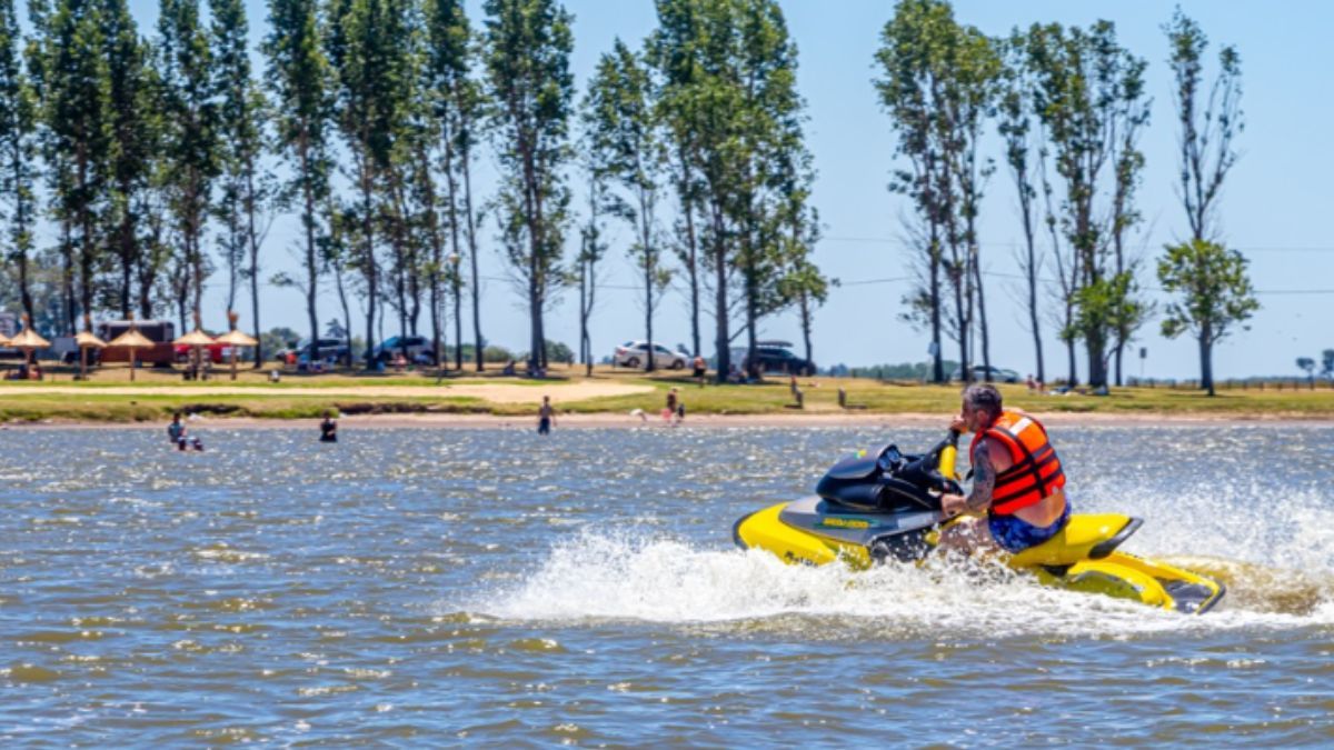 Escapadas en Buenos Aires: el pueblo con una laguna grandísima idea para desconectar
