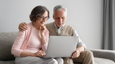 Los jubilados que superan la mínima comienzan a cobrar los haberes de septiembre. Los jubilados que superan la mínima comienzan a cobrar los haberes de septiembre.