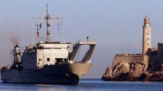 Las naves mexicanas suministraron leche, cárne, arroz, sardinas, aceite, agua potable y artículos de higiene personal , entre otros productos. Las naves mexicanas suministraron leche, cárne, arroz, sardinas, aceite, agua potable y artículos de higiene personal , entre otros productos.