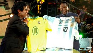 Maradona y Pelé, un enfrentamiento que duró décadas.