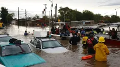 Carlos Bianco, sobre el temporal en la provincia: La presencia del Estado es indispensable para ayudar a las familias afectadas Carlos Bianco, sobre el temporal en la provincia: La presencia del Estado es indispensable para ayudar a las familias afectadas