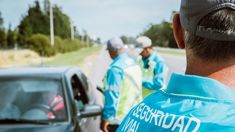 Este elemento es obligatorio para los autos de Argentina y España lo prohibió por peligroso Este elemento es obligatorio para los autos de Argentina y España lo prohibió por peligroso