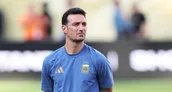 Lionel Scaloni alentó a Las Leonas y Los Leones en pleno Mundial de hockey: Van a llevar nuestros colores a los más alto