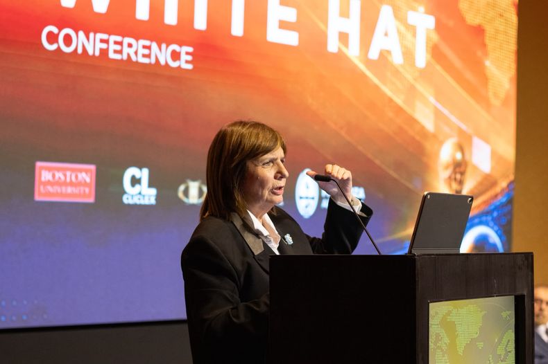 Patricia Bullrich en Mendoza.
