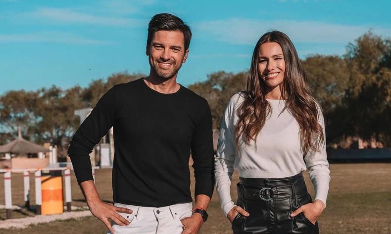 El Chino Leunis y Pampita son los presentadores del reality show.