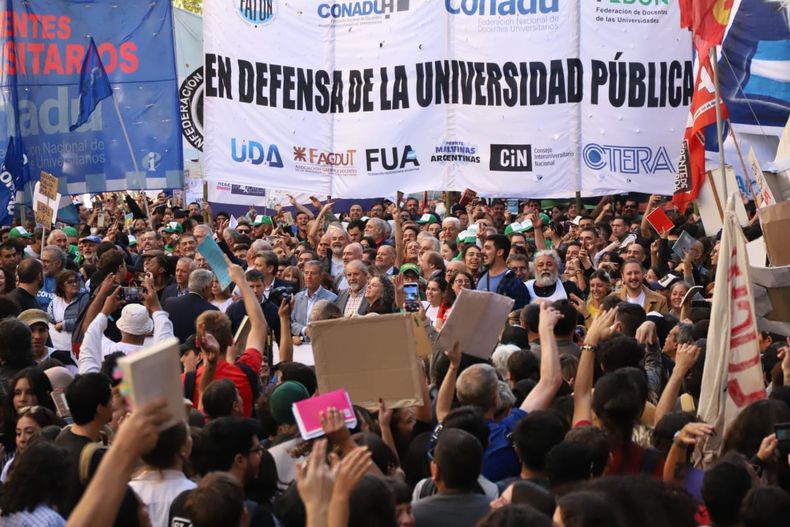 Congreso: presentaron un proyecto para garantizar estabilidad presupuestaria del sistema universitario