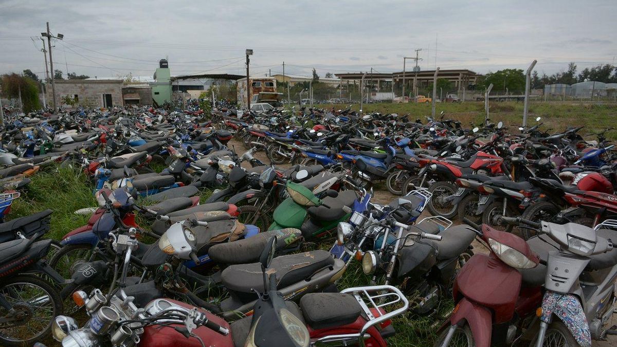 Le secuestraron la moto en un operativo de tránsito, la policía se la perdió y ahora el Estado deberá comprarle una