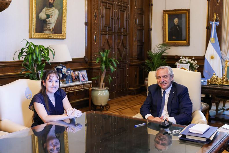 Ana Clara Alberdi junto a Alberto Fernández.&nbsp;