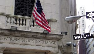 Un monstruo de Wall Street aseguró que el cepo podría abrirse en junio. Un monstruo de Wall Street aseguró que el cepo podría abrirse en junio.