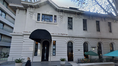 El edificio en el que se produjo el robo. El edificio en el que se produjo el robo.