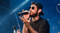 Ulises Bueno sufrió un insólito robo durante su recital. Ulises Bueno sufrió un insólito robo durante su recital.