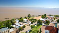 Colonia del Sacramento fue fundada en 1680 y su casco histórico es considerado Patrimonio de la Humanidad por la UNESCO desde 1995. Colonia del Sacramento fue fundada en 1680 y su casco histórico es considerado Patrimonio de la Humanidad por la UNESCO desde 1995.
