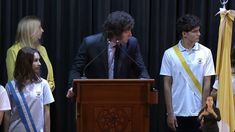 Durante el discurso de Milei en la apertura del inicio de clases se desmayaron dos escoltas