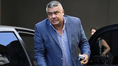 El presidente de la AFA uso las imágenes de Messi y Maradona para responder un curioso posteo de El diario As de España. El presidente de la AFA uso las imágenes de Messi y Maradona para responder un curioso posteo de El diario As de España.