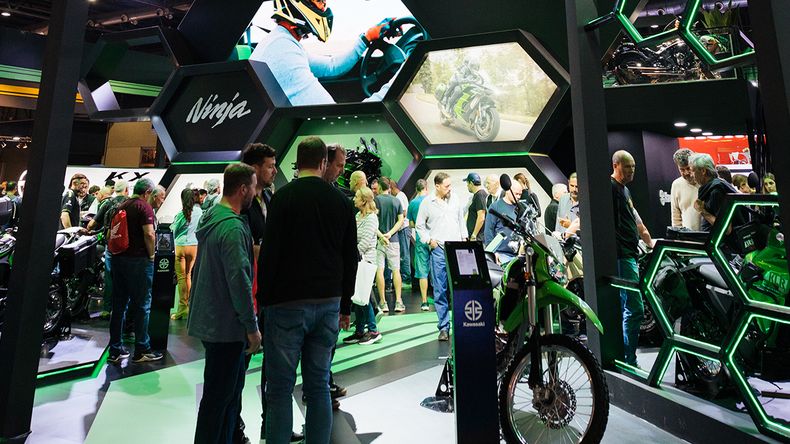Stand de Kawasaki en La Rural.