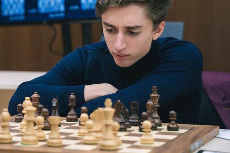 El Gran Maestro Daniil Dubov