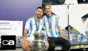 Matías Manna junto a Lionel Messi. Matías Manna junto a Lionel Messi.