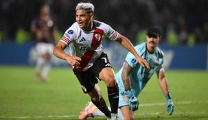 Maximiliano Salas puso el 2 a 1 de River sobre Carabobo en la última del partido.&nbsp;