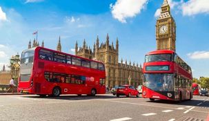 Los clásicos autobuses rojos de Londres.