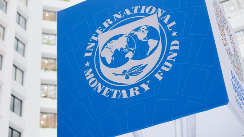 El Fondo Monetario Internacional (FMI) mantuvo sus previsiones de crecimiento para la Argentina.