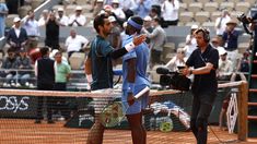 Lorenzo Musetti le pegó un pelotazo a una juez de línea y no fue descalificado. Lorenzo Musetti le pegó un pelotazo a una juez de línea y no fue descalificado.