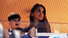Una vez más, Antonela Roccuzzo estuvo en el estadio para alentar a la Selección junto a sus hijos Una vez más, Antonela Roccuzzo estuvo en el estadio para alentar a la Selección junto a sus hijos