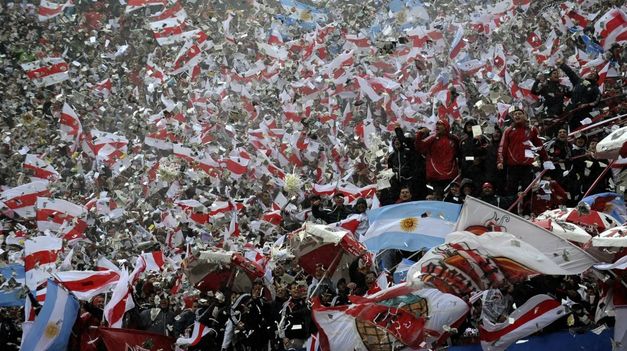 River prepara 40 toneladas de papelitos parar recibir a Boca.&nbsp;