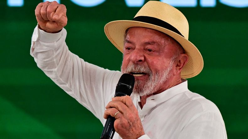 Lula cargó contra Flávio Bolsonaro por la salida de Flávio Bolsonaro hacia Estados Unidos. 