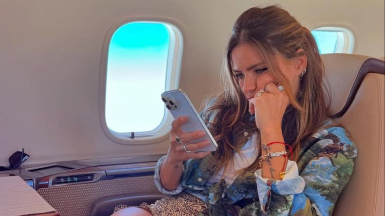 La China Suárez quedó totalmente expuesta tras filtrarse su celular.