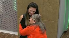 La participante junto a su madre. La participante junto a su madre.